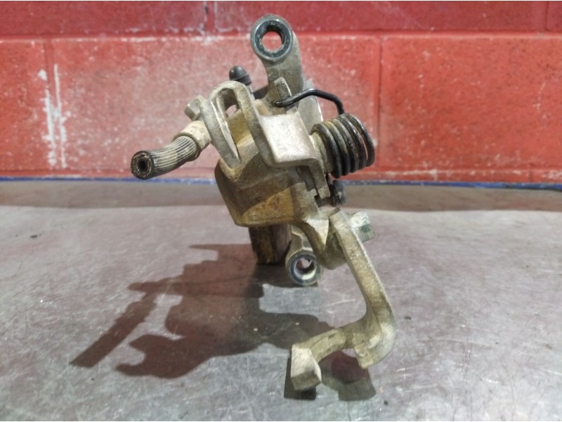 Recambio de pinza freno trasera izquierda para mazda 6 berlina (gg) 2.0 diesel cat | 0.02 - ... 2.0 diesel cat | 0.02 - ... refe