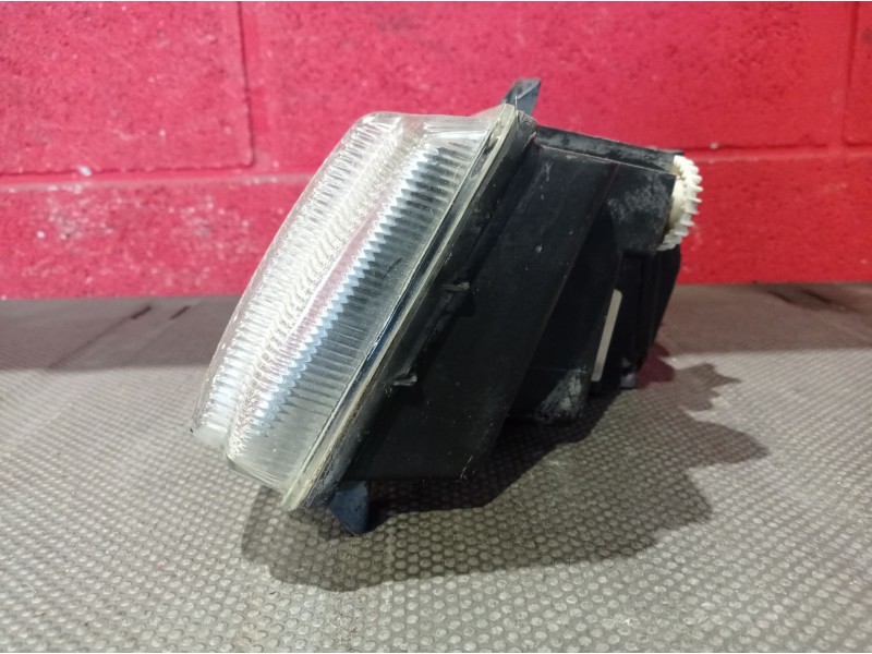 Recambio de faro derecho para seat cordoba berlina (6k2) 1.6 | 0.93 - ... 1.6 | 0.93 - ... referencia OEM IAM   