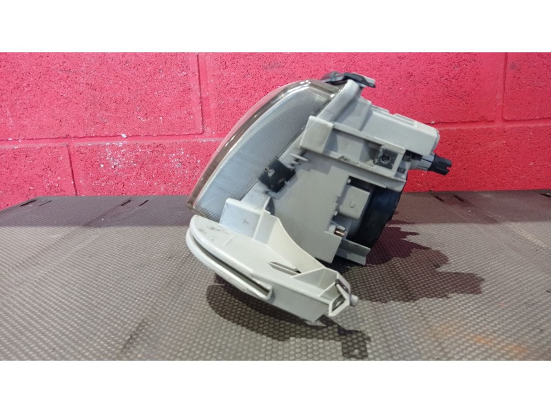 Recambio de faro izquierdo para mercedes clase c (w202) berlina 180 (202.018) referencia OEM IAM   