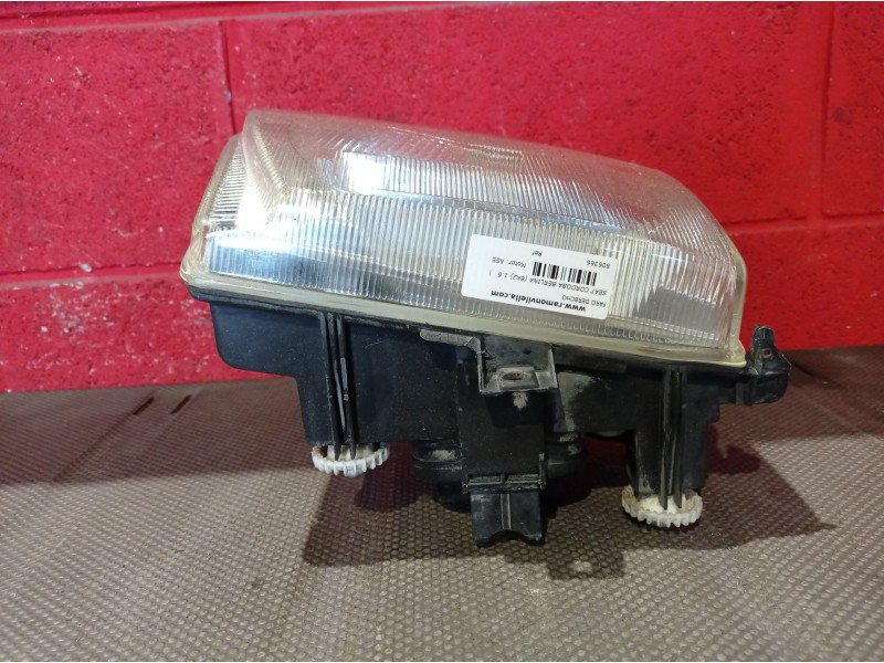 Recambio de faro derecho para seat cordoba berlina (6k2) 1.6 | 0.93 - ... 1.6 | 0.93 - ... referencia OEM IAM   