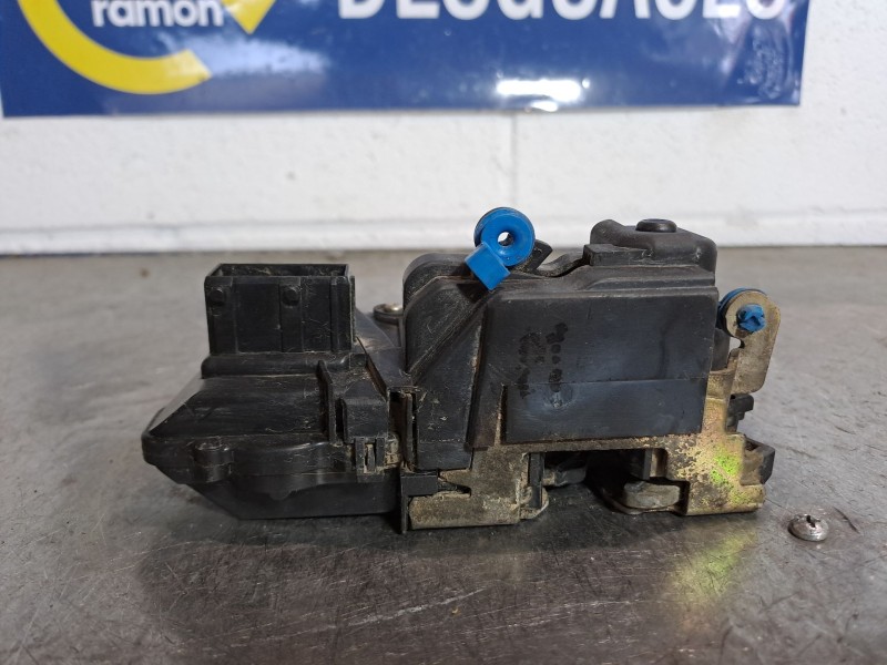 Recambio de cerradura puerta delantera izquierda para citroen berlingo referencia OEM IAM   