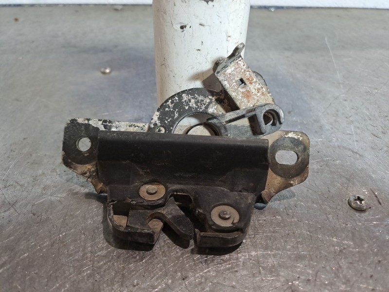 Recambio de cerradura puerta trasera izquierda para citroen berlingo referencia OEM IAM   