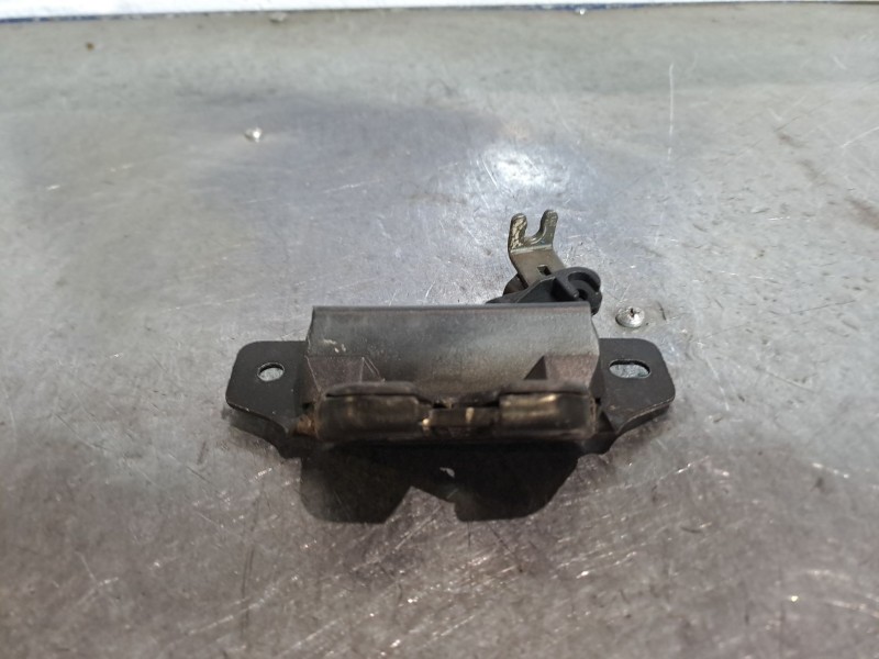 Recambio de cerradura puerta trasera derecha para citroen berlingo referencia OEM IAM   