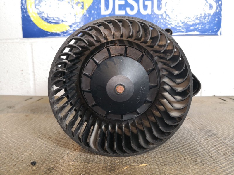 Recambio de motor calefaccion para audi a4 berlina (8e) referencia OEM IAM 8E1820021B   Recambio de motor calefaccion para audi a4 berlina (8e) referencia OEM IAM 8E1820021B