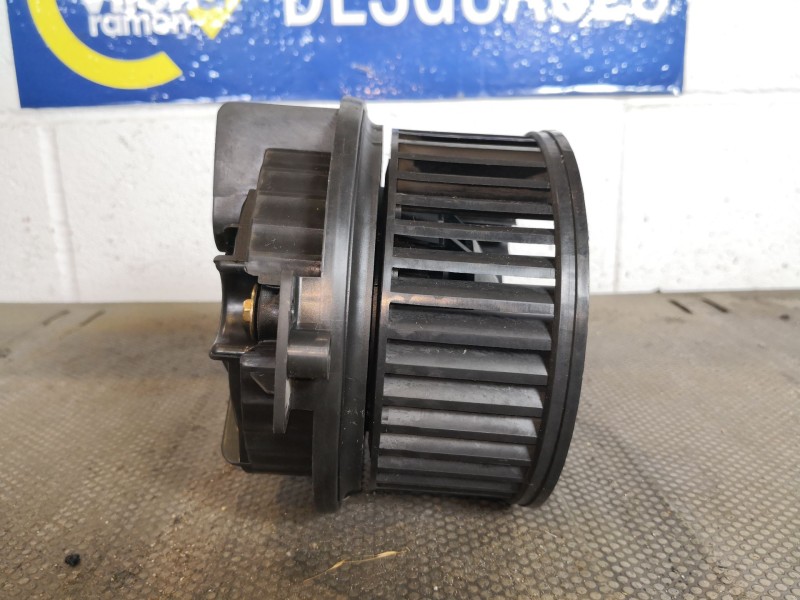 Recambio de motor calefaccion para audi a4 berlina (8e) referencia OEM IAM 8E1820021B   Recambio de motor calefaccion para audi a4 berlina (8e) referencia OEM IAM 8E1820021B