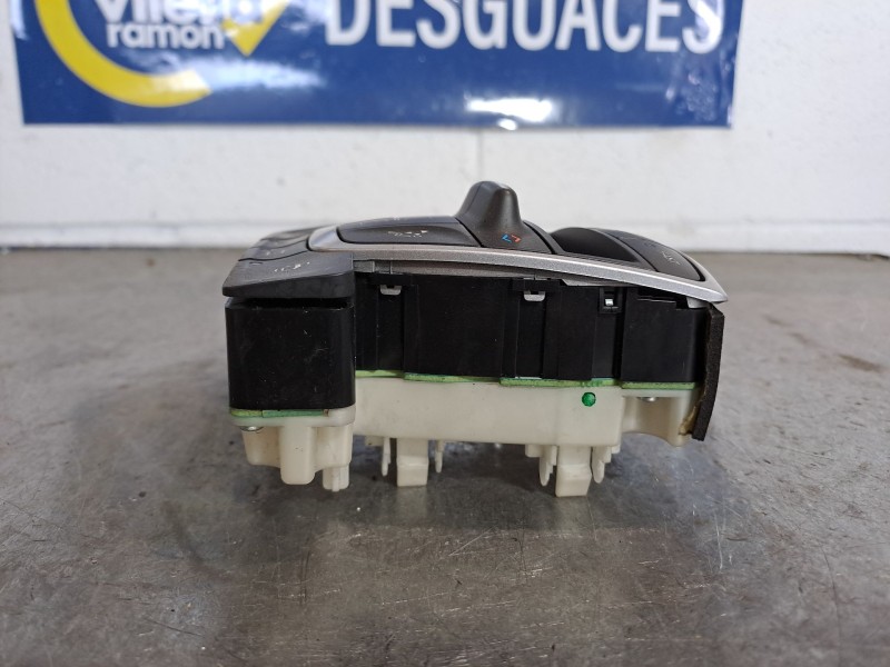 Recambio de mando climatizador para renault laguna iii referencia OEM IAM    Recambio de mando climatizador para renault laguna iii referencia OEM IAM