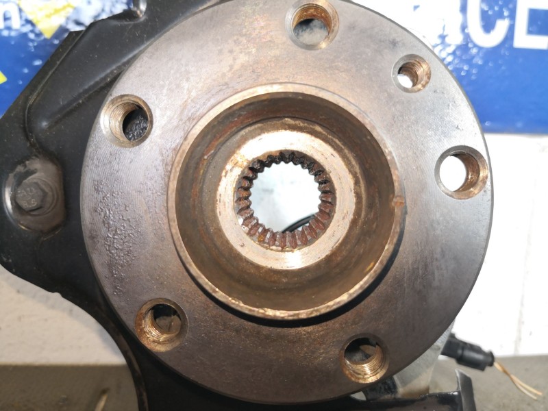 Recambio de mangueta delantera derecha para alfa romeo gt (125) 1.9 jtd 16v 150/ distinctive referencia OEM IAM   