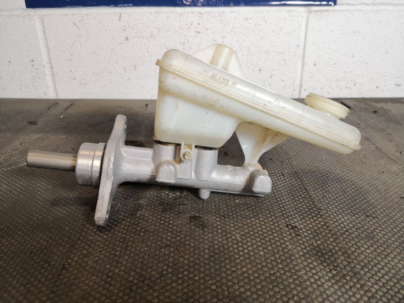 Recambio de bomba freno para opel vivaro 2.0 cdti 114 l1 2.7t combi9 referencia OEM IAM    Recambio de bomba freno para opel vivaro 2.0 cdti 114 l1 2.7t combi9 referencia OEM IAM