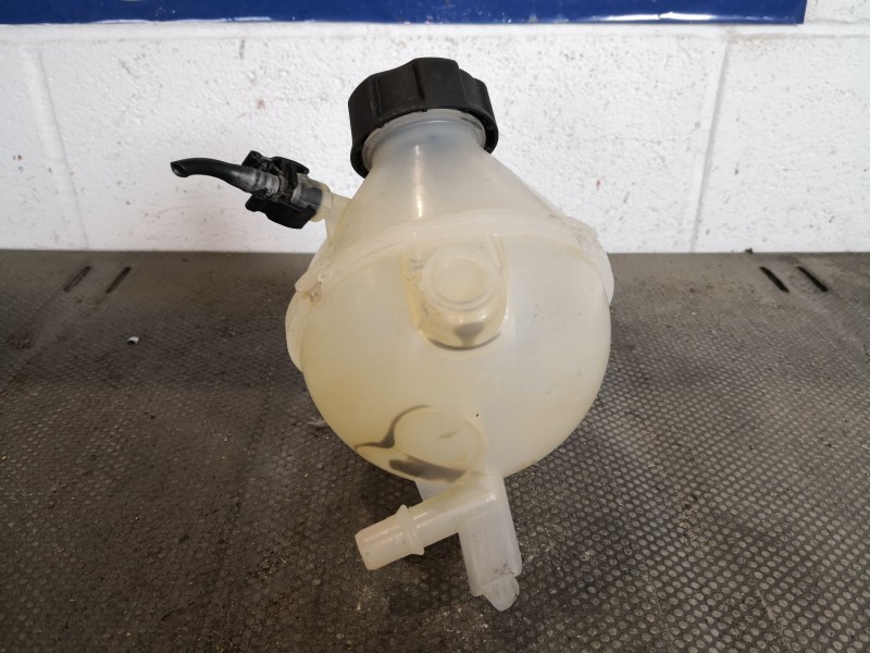 Recambio de deposito expansion para citroen c4 cactus feel referencia OEM IAM   