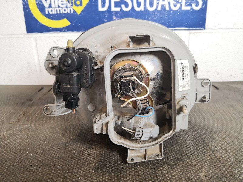 Recambio de faro izquierdo para renault twingo 1.2 referencia OEM IAM 7700419305  