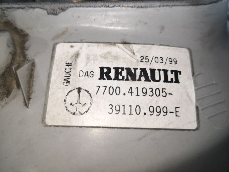 Recambio de faro izquierdo para renault twingo 1.2 referencia OEM IAM 7700419305  