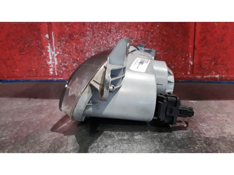 Recambio de faro derecho para hyundai accent referencia OEM IAM    Recambio de faro derecho para hyundai accent referencia OEM IAM