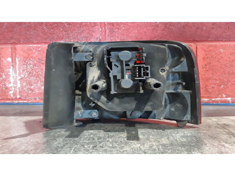 Recambio de piloto trasero izquierdo para fiat stilo multi wagon (192) 1.9 jtd 115 | 0.03 - ... 1.9 jtd 115 | 0.03 - ... referen