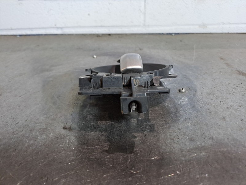Recambio de maneta interior delantera izquierda para citroen c3 1.4 audace referencia OEM IAM   