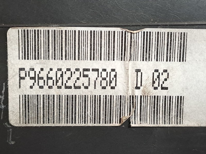 Recambio de cuadro instrumentos para citroen c3 1.4 audace referencia OEM IAM P9660225780D 281149726 