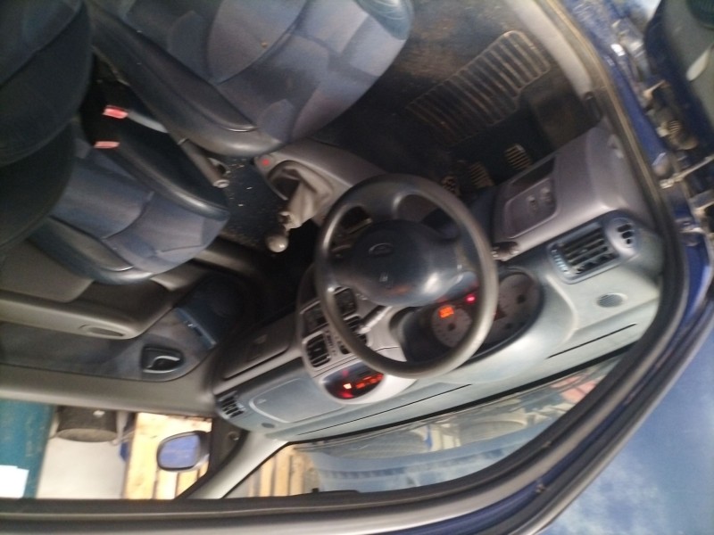 renault clio ii fase i (b/cbo) del año 2000