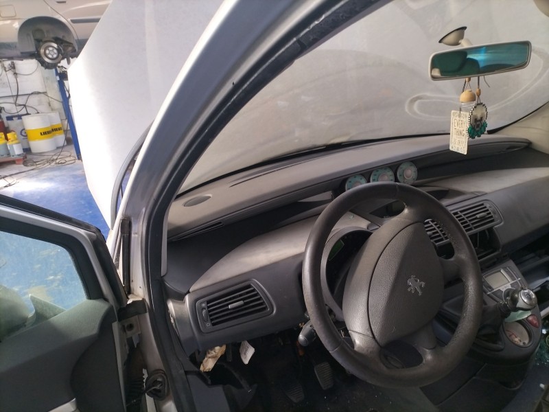 peugeot 807 2.2 hdi fap cat (4hw) | 0.02 - 0.08 del año 2005 peugeot 807 2.2 hdi fap cat (4hw) | 0.02 - 0.08 del año 2005