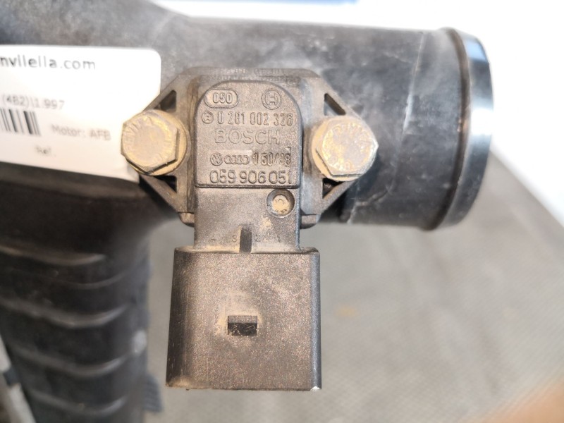 Recambio de intercooler para audi a6 berlina (4b2) 2.5 tdi referencia OEM IAM    Recambio de intercooler para audi a6 berlina (4b2) 2.5 tdi referencia OEM IAM