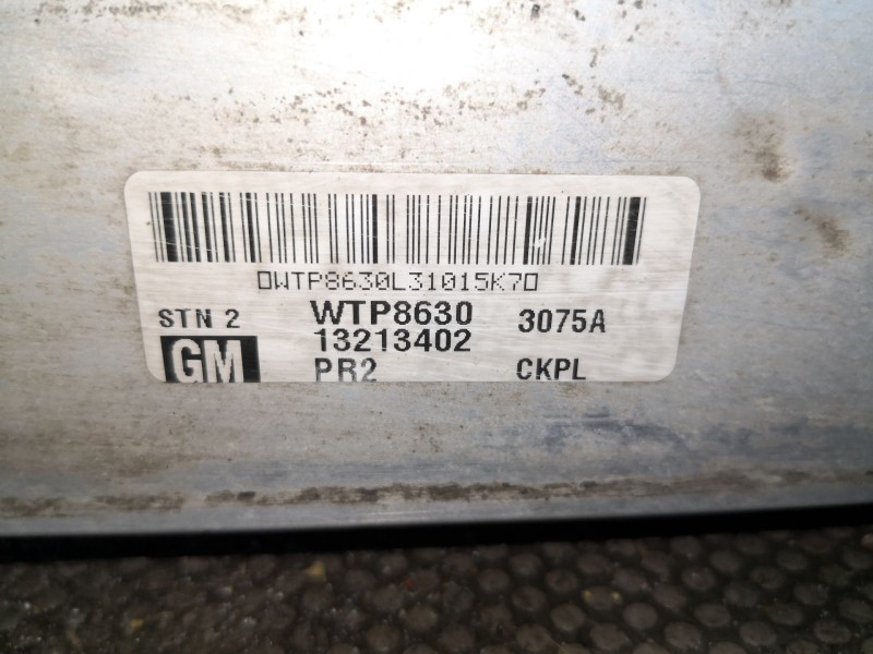 Recambio de intercooler para opel astra h berlina referencia OEM IAM 13213402 WTP8630 