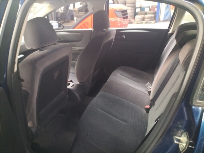 citroen c4 berlina del año 2007