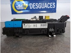 Recambio de caja reles fusibles para opel astra h berlina referencia OEM IAM 13206762 5DK00866932  2