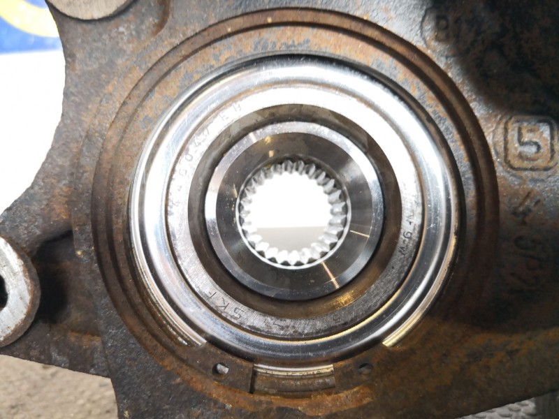 Recambio de mangueta delantera derecha para renault megane classic rxe 1.9dti auto proactiva referencia OEM IAM    Recambio de mangueta delantera derecha para renault megane classic rxe 1.9dti auto proactiva referencia OEM IAM