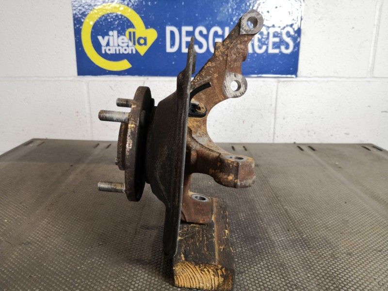 Recambio de mangueta delantera izquierda para mitsubishi colt (a150)  | ...  | ... referencia OEM IAM   