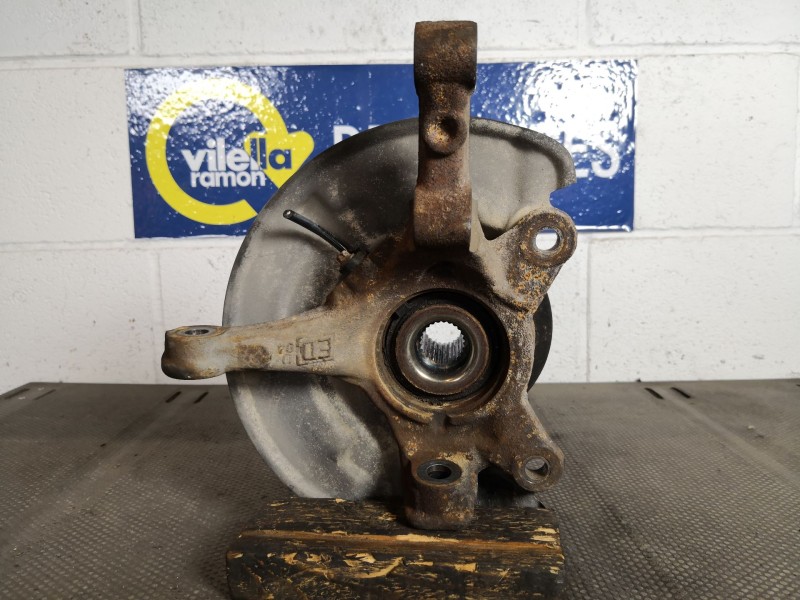 Recambio de mangueta delantera izquierda para mitsubishi colt (a150)  | ...  | ... referencia OEM IAM   