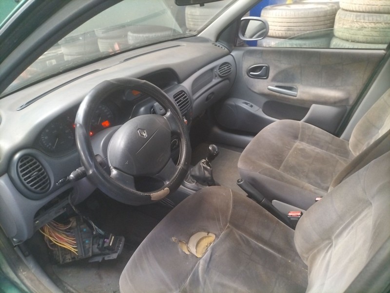 renault megane i classic (la0) del año 1999 renault megane i classic (la0) del año 1999