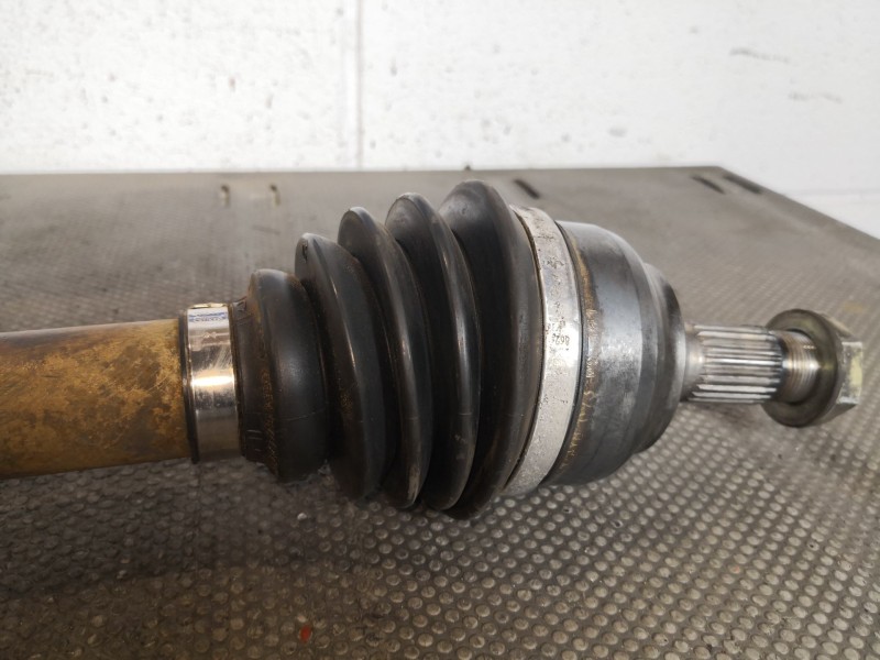 Recambio de transmision delantera izquierda para renault megane classic rxe 1.9dti auto proactiva referencia OEM IAM    Recambio de transmision delantera izquierda para renault megane classic rxe 1.9dti auto proactiva referencia OEM IAM