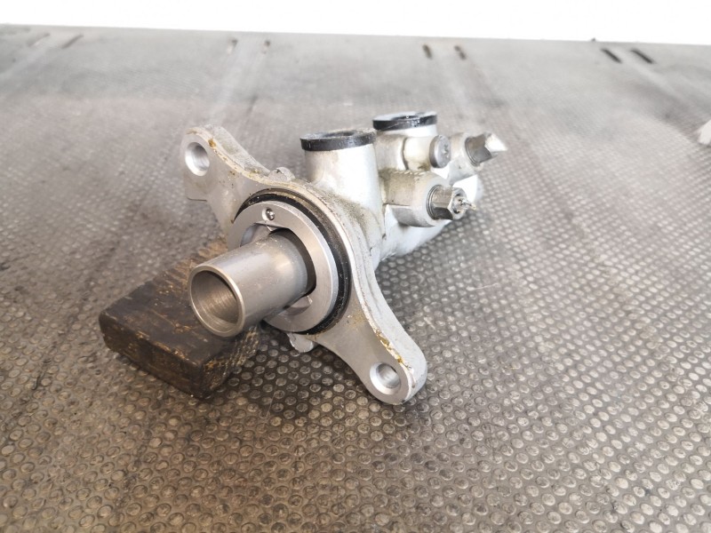 Recambio de bomba freno para renault megane iii sport tourer business referencia OEM IAM   