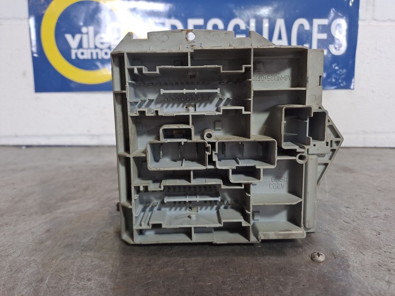 Recambio de caja reles fusibles para fiat stilo (192)  | 0.01 - ...  | 0.01 - ... referencia OEM IAM 51724394 57657 