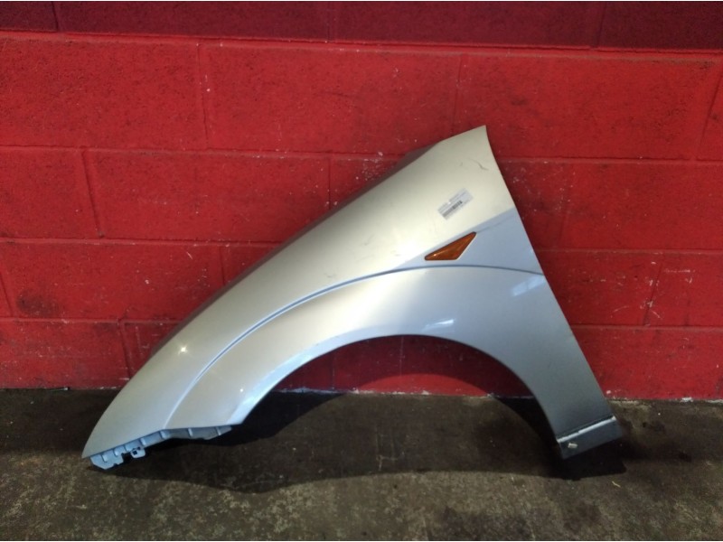 Recambio de aleta delantera izquierda para ford focus berlina (cak) ambiente | 08.98 - 12.04 ambiente | 08.98 - 12.04 referencia