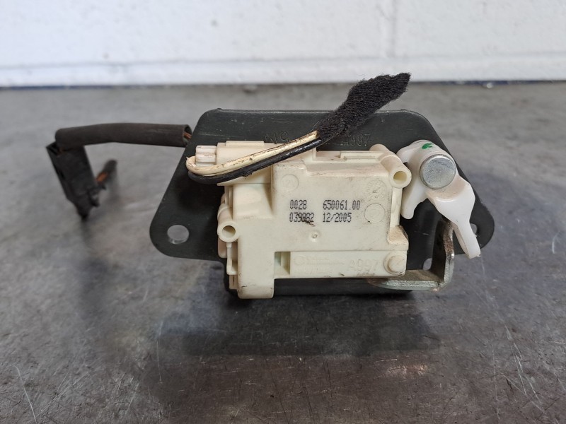 Recambio de cerradura maletero porton para fiat panda (169)  | 0.03 - ...  | 0.03 - ... referencia OEM IAM   