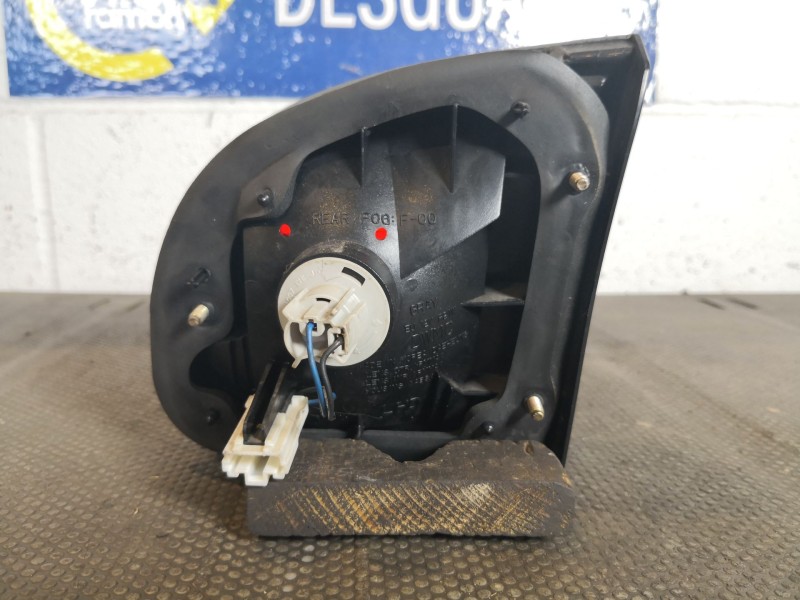 Recambio de piloto porton izquierdo para daewoo lanos referencia OEM IAM   