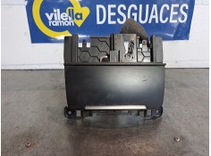 Recambio de cenicero para audi a5 2.0 tfsi 211 referencia OEM IAM 8K0857951 8K0857965