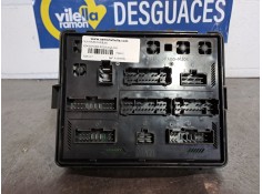 Recambio de caja reles fusibles para ssangyong rodius 330 mh td referencia OEM IAM A105DSL