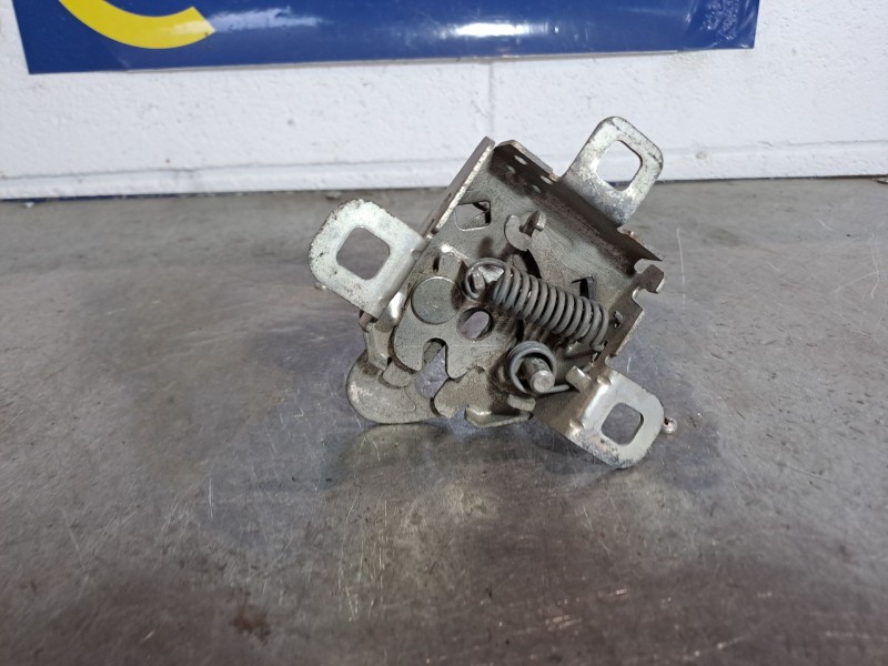 Recambio de cerradura capot para fiat punto 1.3 multijet 16v 90 dynamic referencia OEM IAM    Recambio de cerradura capot para fiat punto 1.3 multijet 16v 90 dynamic referencia OEM IAM