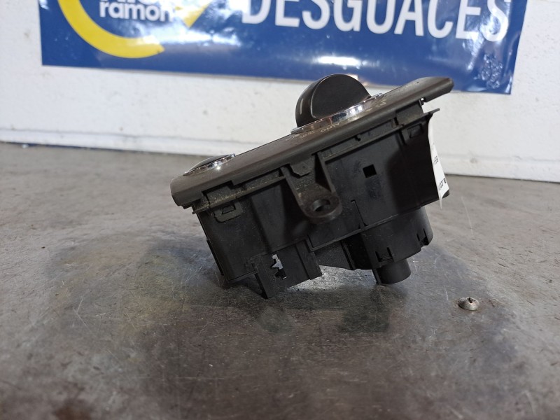 Recambio de mando luces para mercedes clase e (w211) berlina 2.6 cat referencia OEM IAM 2115450104 04056000  Recambio de mando luces para mercedes clase e (w211) berlina 2.6 cat referencia OEM IAM 2115450104 04056000