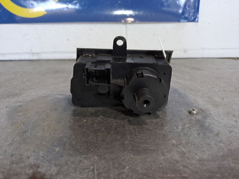 Recambio de mando luces para mercedes clase e (w211) berlina 2.6 cat referencia OEM IAM 2115450104 04056000  Recambio de mando luces para mercedes clase e (w211) berlina 2.6 cat referencia OEM IAM 2115450104 04056000