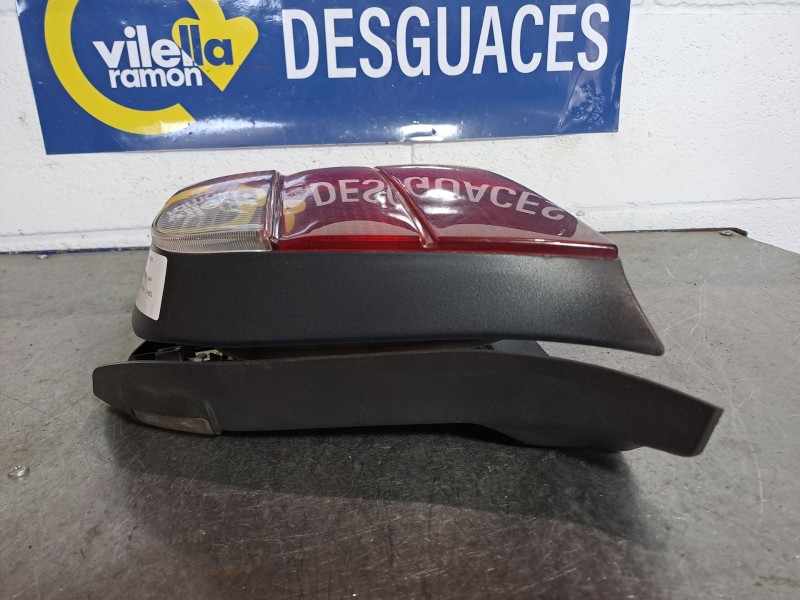 Recambio de piloto trasero derecho para bmw serie 3 compacto (e36) 1.6 cat referencia OEM IAM    Recambio de piloto trasero derecho para bmw serie 3 compacto (e36) 1.6 cat referencia OEM IAM