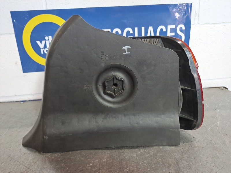Recambio de piloto trasero izquierdo para bmw serie 3 compacto (e36) 1.6 cat referencia OEM IAM    Recambio de piloto trasero izquierdo para bmw serie 3 compacto (e36) 1.6 cat referencia OEM IAM