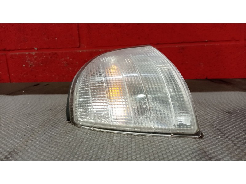 Recambio de piloto delantero izquierdo para mercedes clase c (w202) berlina 180 (202.018) referencia OEM IAM    Recambio de piloto delantero izquierdo para mercedes clase c (w202) berlina 180 (202.018) referencia OEM IAM