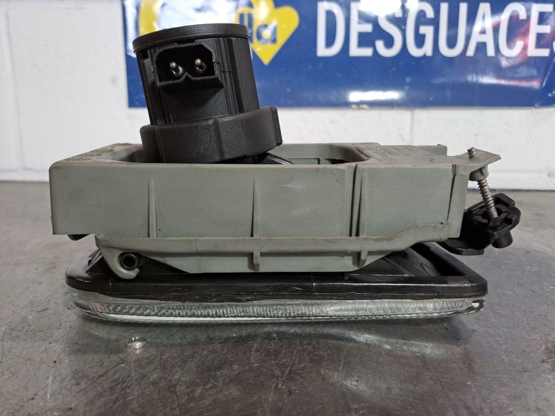 Recambio de faro antiniebla izquierdo para bmw serie 3 compacto (e36) 1.6 cat referencia OEM IAM    Recambio de faro antiniebla izquierdo para bmw serie 3 compacto (e36) 1.6 cat referencia OEM IAM