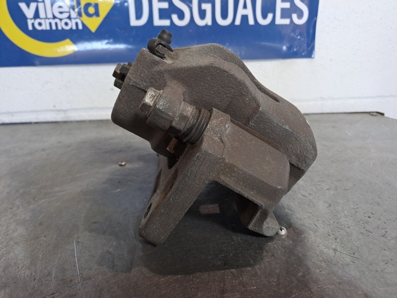 Recambio de pinza freno delantera derecha para ssangyong rodius 330 mh td referencia OEM IAM    Recambio de pinza freno delantera derecha para ssangyong rodius 330 mh td referencia OEM IAM