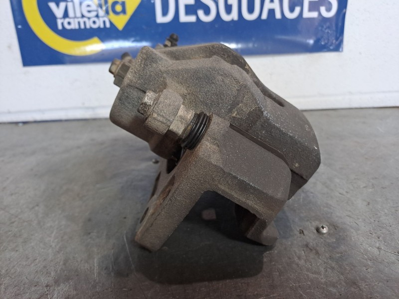 Recambio de pinza freno delantera izquierda para ssangyong rodius 330 mh td referencia OEM IAM    Recambio de pinza freno delantera izquierda para ssangyong rodius 330 mh td referencia OEM IAM