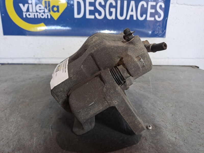Recambio de pinza freno delantera izquierda para ssangyong rodius 330 mh td referencia OEM IAM    Recambio de pinza freno delantera izquierda para ssangyong rodius 330 mh td referencia OEM IAM