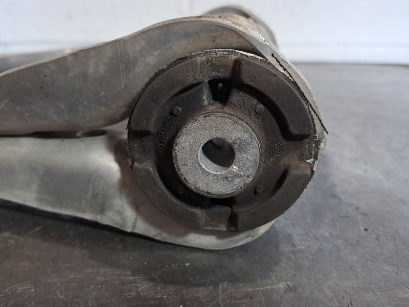 Recambio de brazo suspension superior delantero derecho para mercedes clase e (w211) berlina 2.6 cat referencia OEM IAM 21133065
