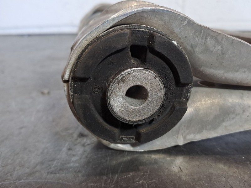 Recambio de brazo suspension superior delantero derecho para mercedes clase e (w211) berlina 2.6 cat referencia OEM IAM 21133065