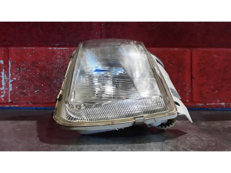 Recambio de faro derecho para volkswagen polo berlina (6n1) air | 09.94 - 12.98 air | 09.94 - 12.98 referencia OEM IAM   